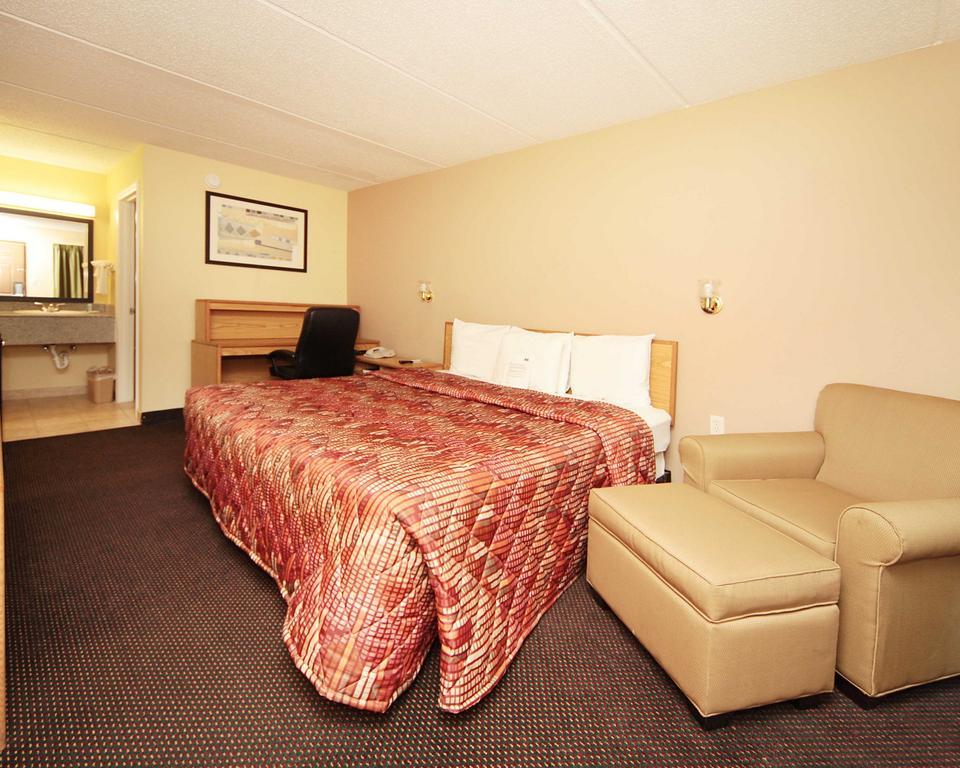 Rodeway Inn Charlotte Downtown Rom bilde