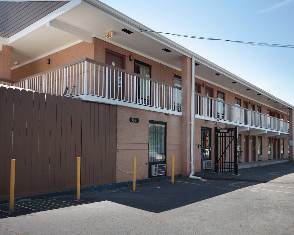 Rodeway Inn Charlotte Downtown Eksteriør bilde